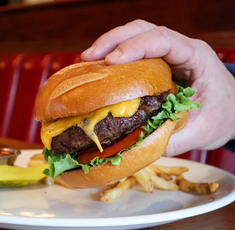 winberies cheeseburger