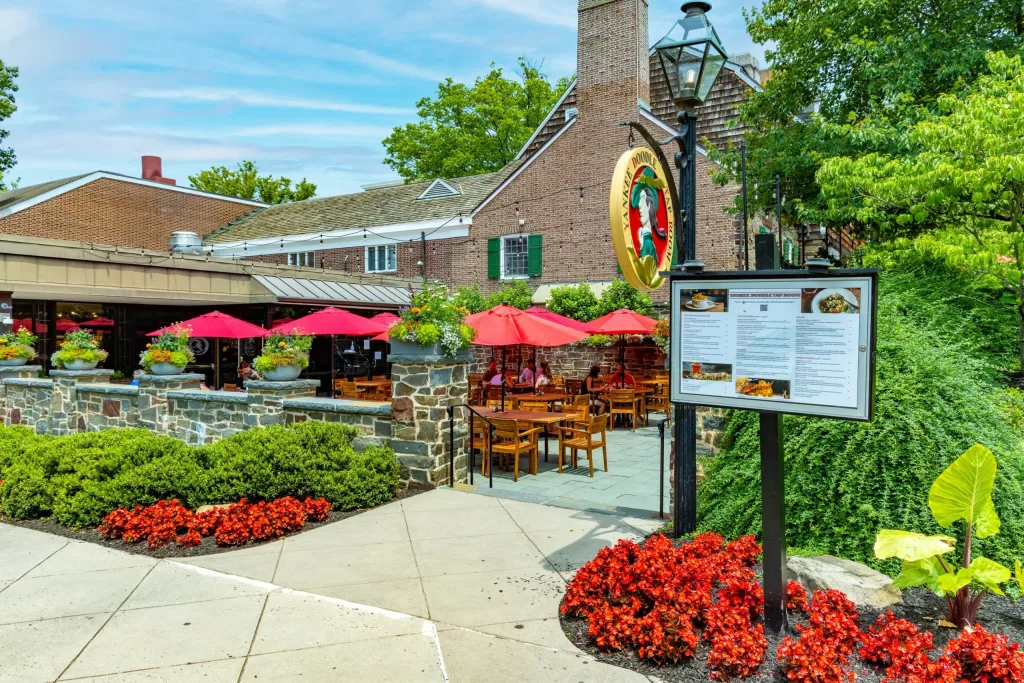 outdoor patio dining music nassau inn princeton nj